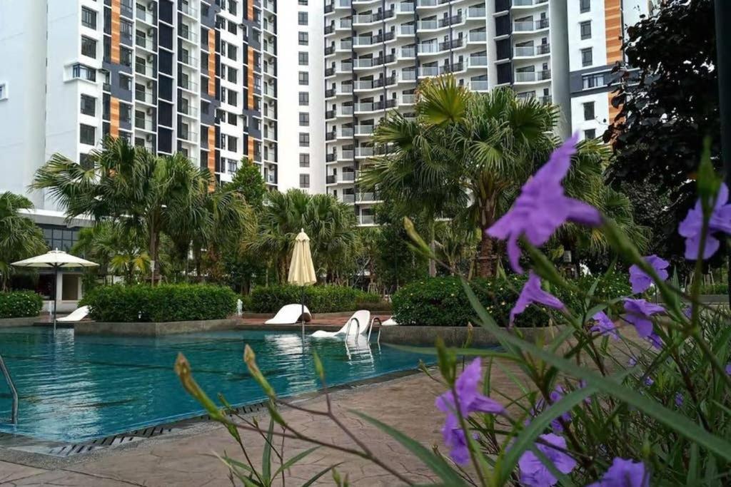 Adra Suites @ Timurbay Seafront Residence Kuantan Kültér fotó